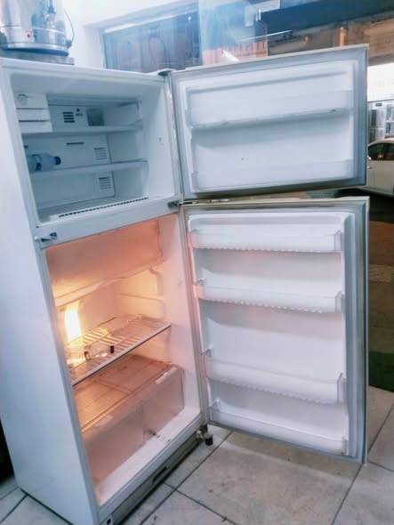 Big size fridge good working condition Big size