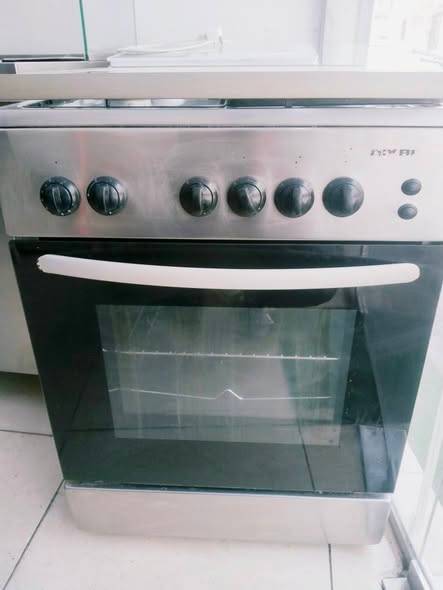 Cooking range good working condition Cooking range Cooking