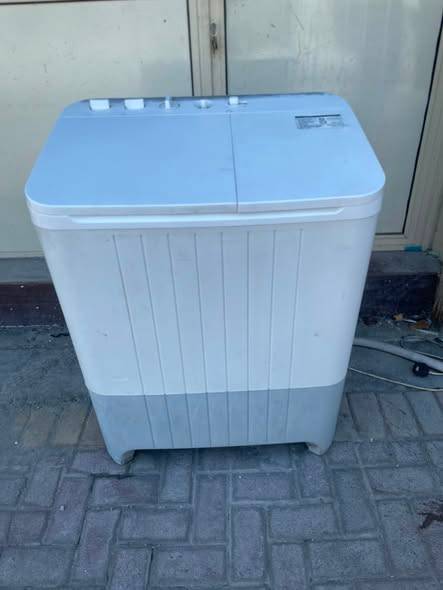 Washing machine in very good condition and working