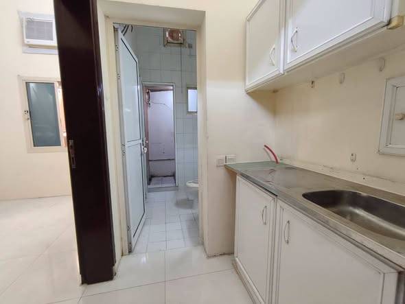 Segaya Close to Kerala Samajam Groundfloor Studio Unfurni