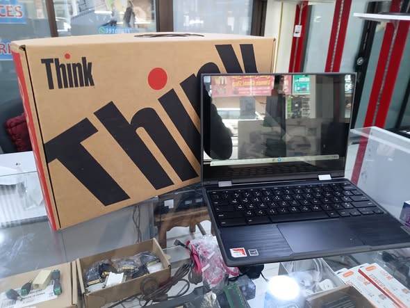 Lenovo CHROMEBOOK THE ULTIMATE IN only Lenovo CHROMEBOOK