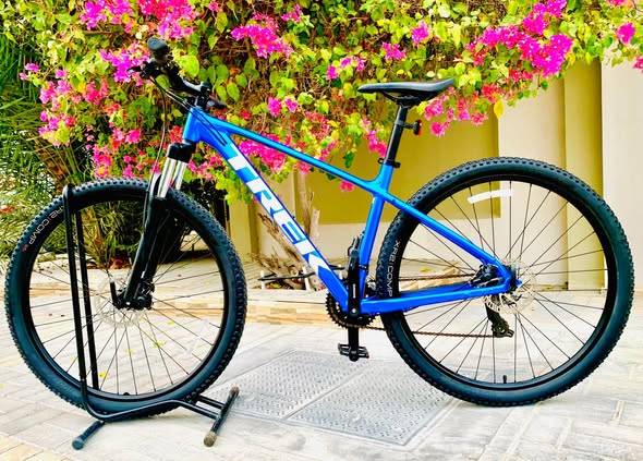 Trek Marlin Wheel size Frame Shimano gears Trek