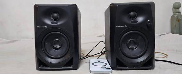 Good condition clear bass sound inch model num