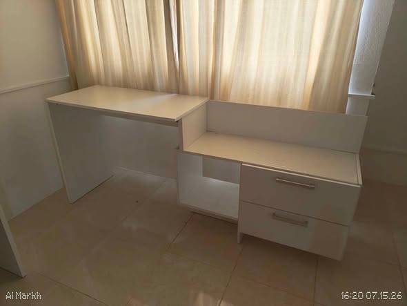 Desk size No damages no marks Desk size