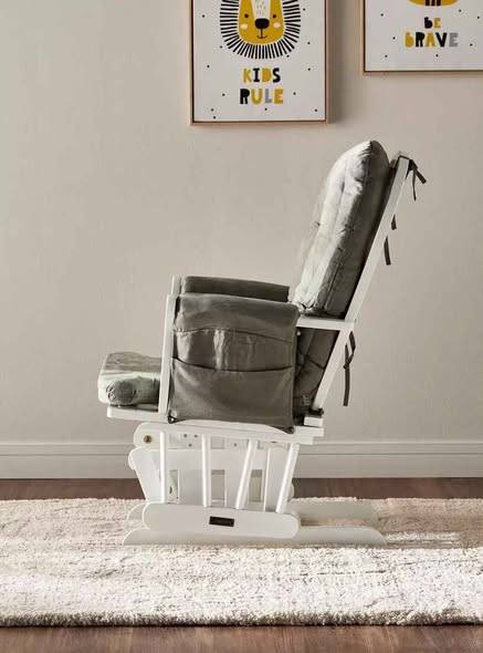Juniors glader chair use very slim no scratch