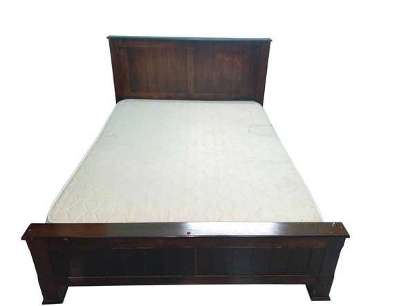 Queen size double bed size with delivery fixing