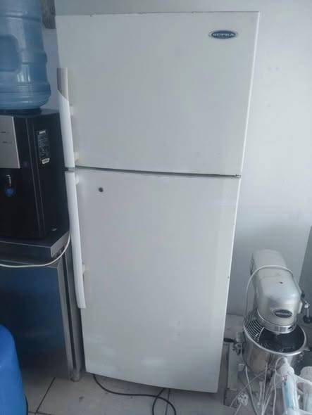 Fridge good working condition Fridge good Fridge good
