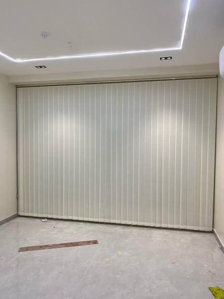 We are doing window blinds curtain wallpaper sofa