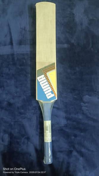 BAT URGENT BRAND PUMA MADE IN INDIA FULLY