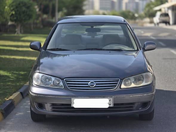 سيارة للبيع - نيسان 2004
