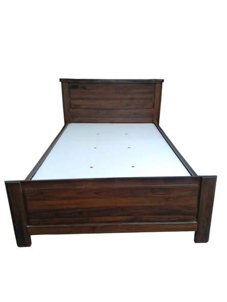 Single bed with mattress delivery fixing all over