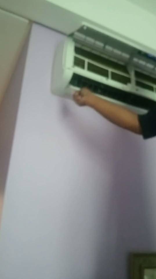 Ac service and repair good working good offer
