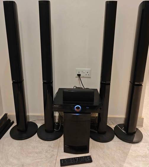 نظام مسرح منزلي Pioneer بحالة ممتازة هل تبحث