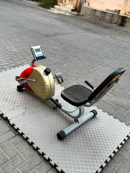 Recumbent bike Still Condition Recu Recumbent bike Still