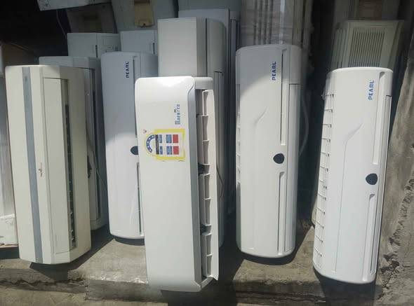 have second hand AC good condition with fixing