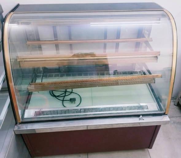 Glass display good working condition Glass display Glass